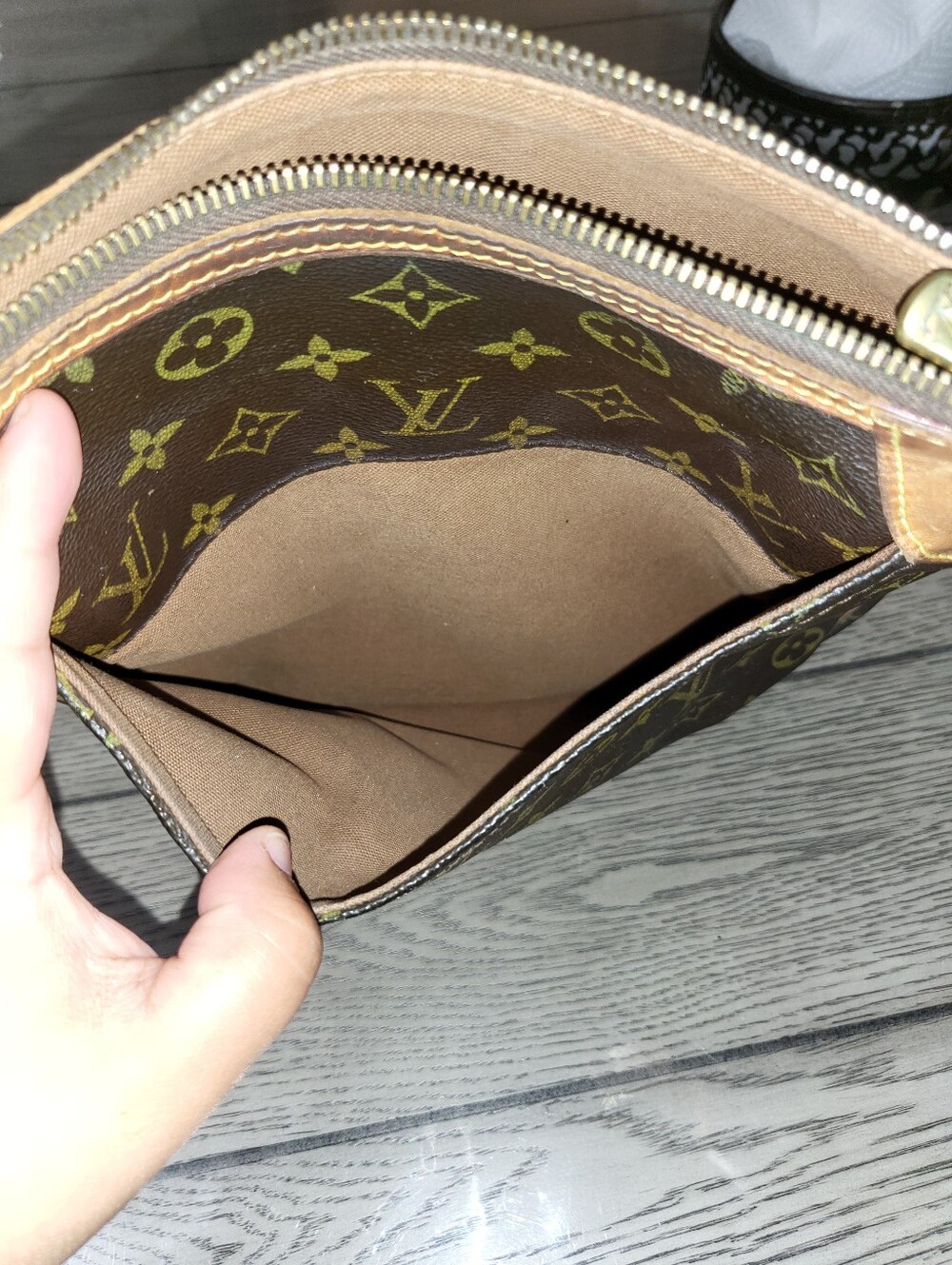 Louis Vuitton Crossbody Bag - Picture 7 of 14